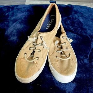 Ladies  New w/o Tags Sperry Top-Sider sneakers Size 9